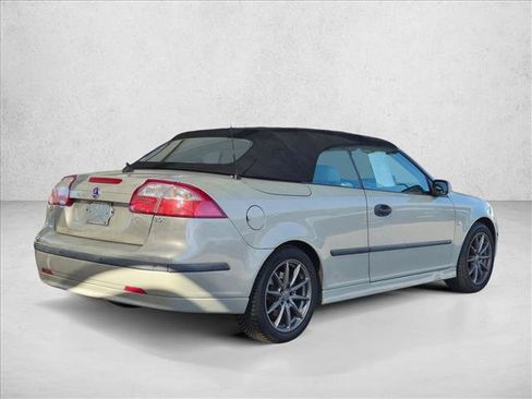 Used 2005 Saab 9-3 Arc FWD image 5