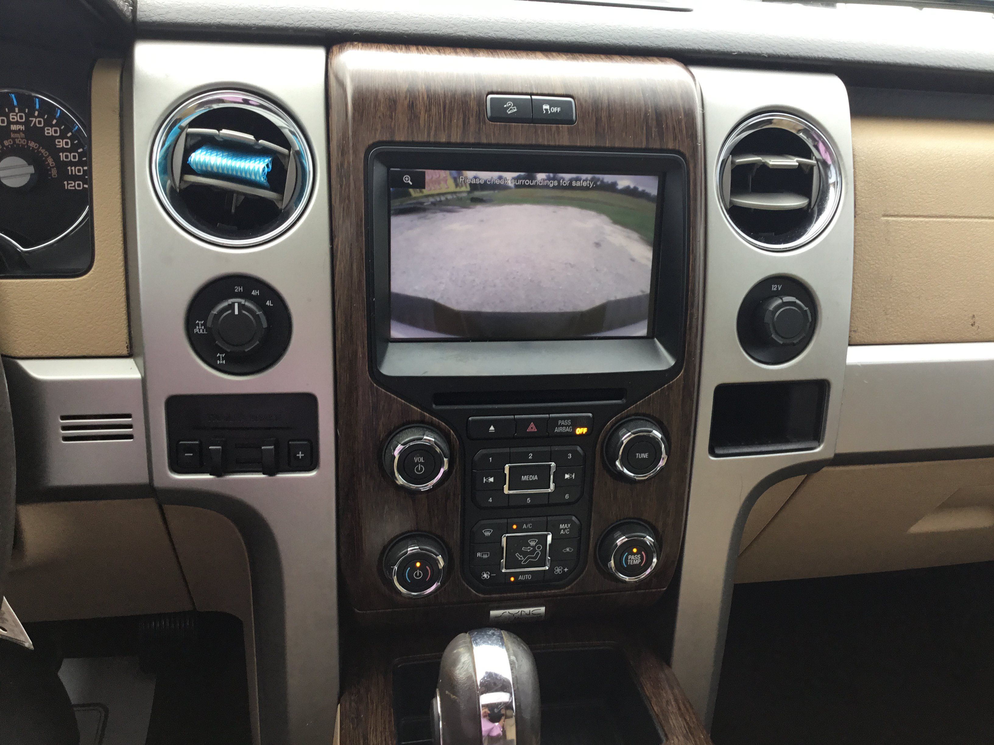 Used 2013 Ford F150 Lariat w/ Mid Equipment Group AWD/4WD image 18