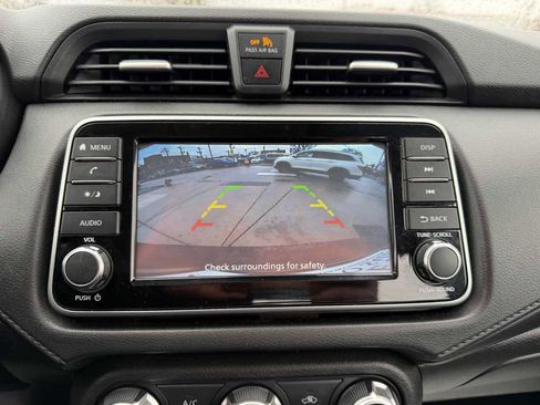 Used 2020 Nissan Versa S image 28