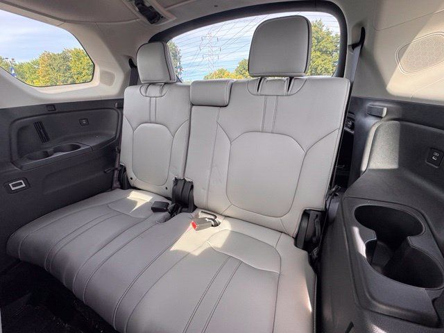 Used 2024 Honda Pilot Elite image 8