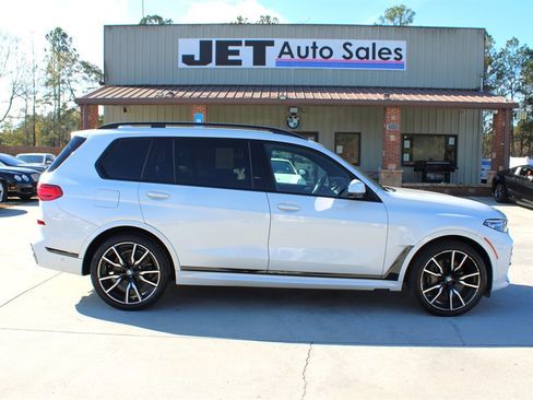 Used 2019 BMW X7 xDrive50i w/ M Sport Package image 8