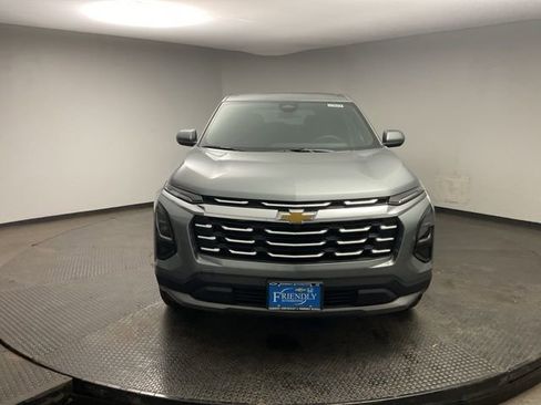 New 2026 Chevrolet Equinox LT image 2