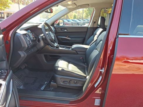 Used 2022 Nissan Pathfinder SL image 14