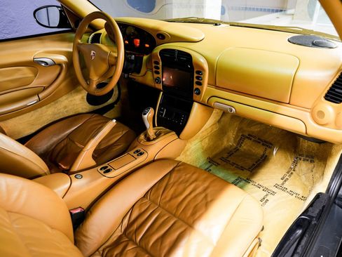 Used 2003 Porsche 911 Carrera 4S AWD/4WD image 24