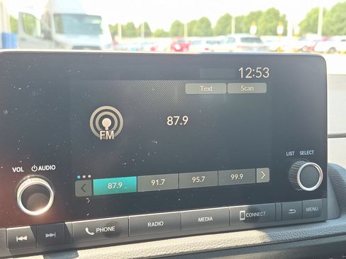 Used 2024 Honda CR-V EX image 18