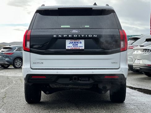 Used 2025 Ford Expedition Max Active image 4