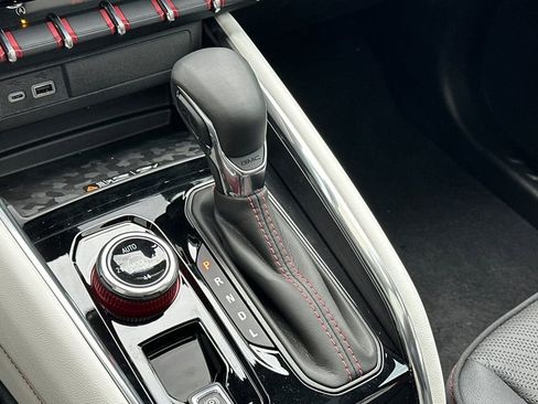 New 2026 GMC Canyon AT4X w/ AT4X AEV Edition AWD/4WD image 18