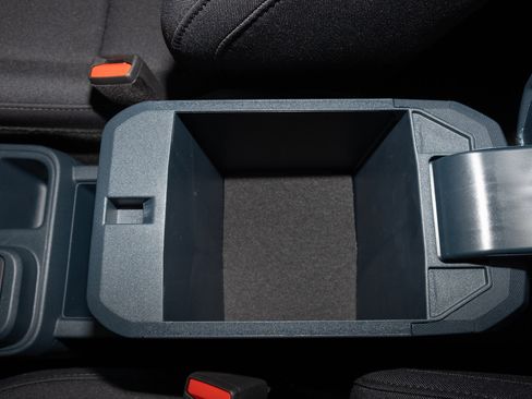 New 2025 Ford Maverick XL w/ 4K Tow Package image 15