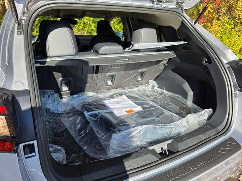 New 2026 Subaru Crosstrek 2.5i Limited w/ Popular Package #4A image 9