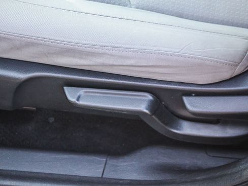 Used 2019 Honda HR-V EX image 27