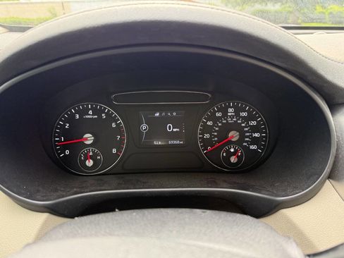 Used 2017 Kia Sorento EX FWD image 12