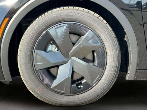 New 2026 Toyota Prius Plug-In Hybrid FWD image 29