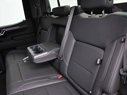 Used 2023 Chevrolet Silverado 1500 LTZ AWD/4WD image 14