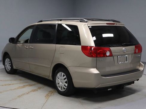 Used 2006 Toyota Sienna LE image 8