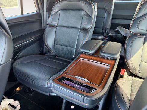 New 2025 Lincoln Navigator Black Label image 13