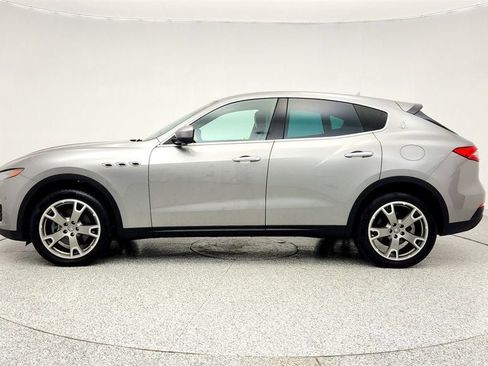 Used 2017 Maserati Levante 3.0L image 8