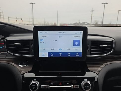 Used 2023 Ford Explorer Limited w/ Equipment Group 301A image 12