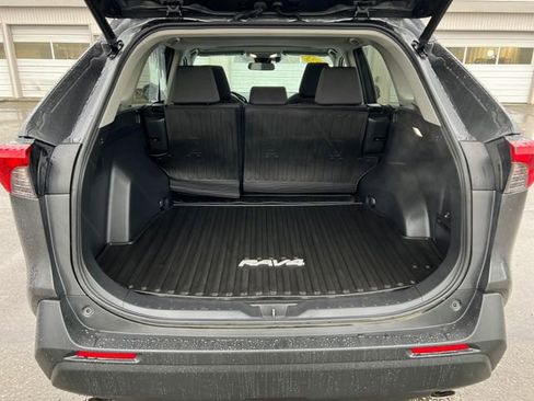 Used 2023 Toyota RAV4 XLE image 24