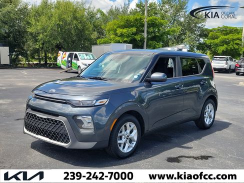 Used 2020 Kia Soul S FWD image 3