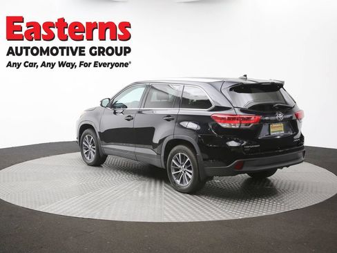 Used 2019 Toyota Highlander XLE AWD/4WD image 68