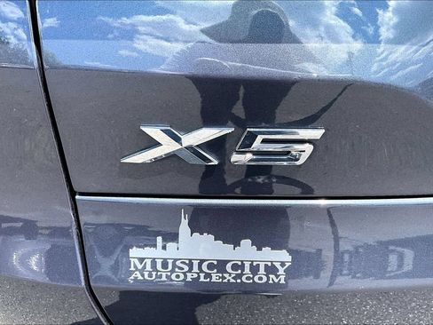 Used 2021 BMW X5 xDrive40i w/ Premium Package 3 AWD/4WD image 26