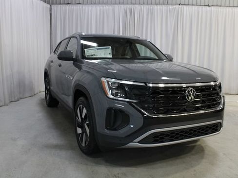 New 2026 Volkswagen Atlas Cross Sport SE AWD/4WD image 37