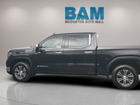 Used 2026 GMC Sierra 1500 SLT AWD/4WD image 4