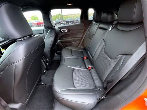 New 2026 Jeep Compass Latitude AWD/4WD image 10