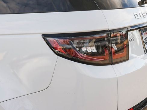 Used 2024 Land Rover Discovery Sport S image 11