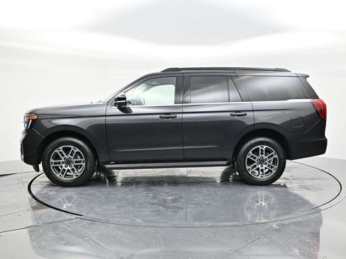 New 2025 Ford Expedition Active AWD/4WD image 8