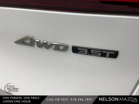 Used 2025 Genesis GV70 3.5T Sport w/ Sport Prestige Package image 15