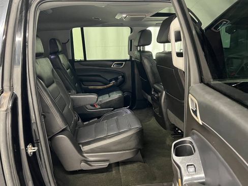 Used 2017 GMC Yukon XL Denali w/ Open Road Package AWD/4WD image 11