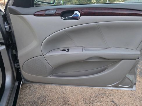 Used 2008 Buick Lucerne CXL w/ Luxury Package image 21