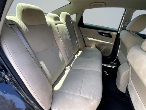 Used 2015 Nissan Altima 2.5 S w/ Power Driver Seat Package FWD image 27