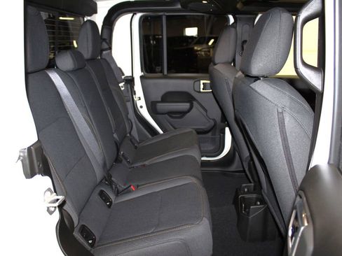 New 2026 Jeep Gladiator Sport image 28