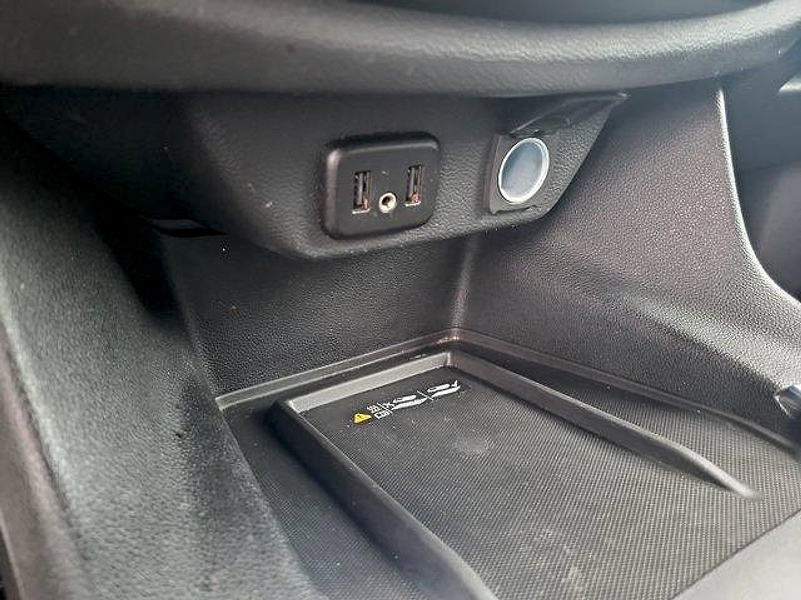 Used 2022 Chevrolet Traverse LT AWD/4WD image 38