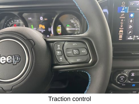 Used 2024 Jeep Wrangler Unlimited Rubicon 4xe w/ Technology Group AWD/4WD image 35