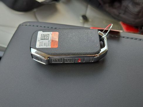 New 2025 Kia Niro EX Touring image 33