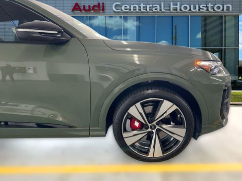 New 2025 Audi SQ5 Premium Plus image 12