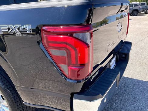 Used 2024 Ford F150 Lariat w/ FX4 Off-Road Package AWD/4WD image 28