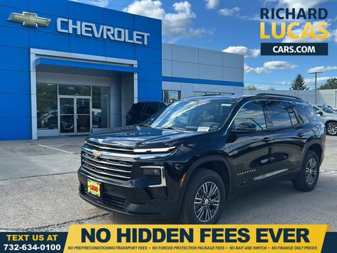 New 2026 Chevrolet Traverse LT w/ LPO, Floor Liner Package AWD/4WD image 1