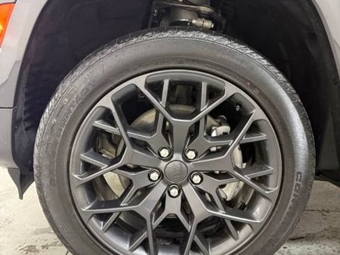 Certified 2025 Jeep Grand Cherokee L Summit AWD/4WD image 11