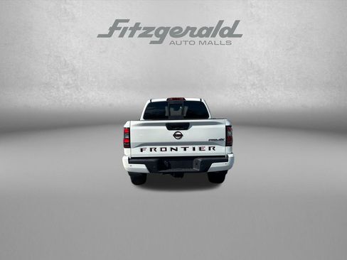 Used 2022 Nissan Frontier PRO-4X AWD/4WD image 6
