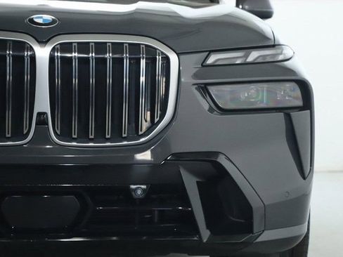 Certified 2023 BMW X7 xDrive40i w/ Executive Package AWD/4WD image 9