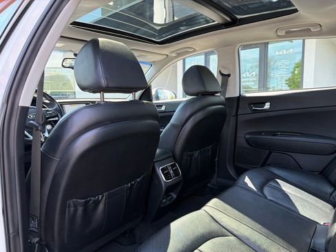 Used 2019 Kia Optima EX w/ EX Premium Package FWD image 17