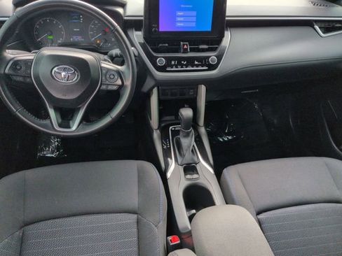 Certified 2025 Toyota Corolla Cross AWD Hybrid w/ Moonroof Package image 26