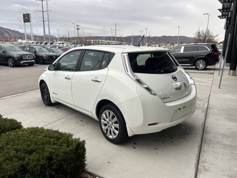 Used 2013 Nissan Leaf S w/ Charger Pkg image 7