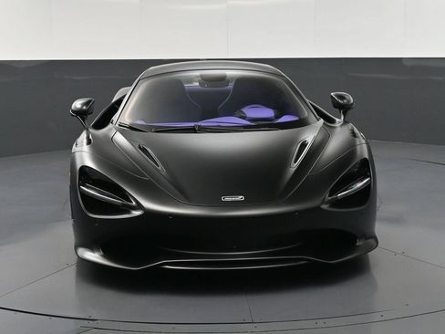 Used 2024 McLaren 750S Spider RWD image 11