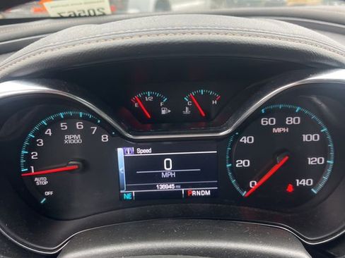 Used 2015 Chevrolet Impala LT w/ Convenience Package image 13