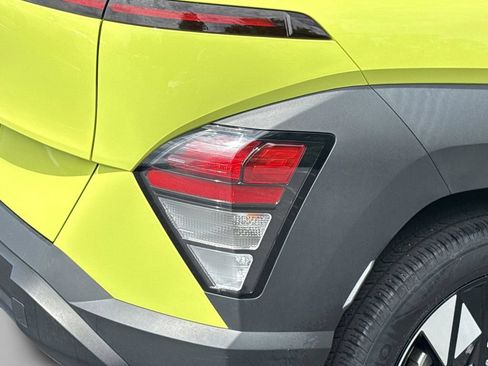 Used 2024 Hyundai Kona SEL FWD image 47
